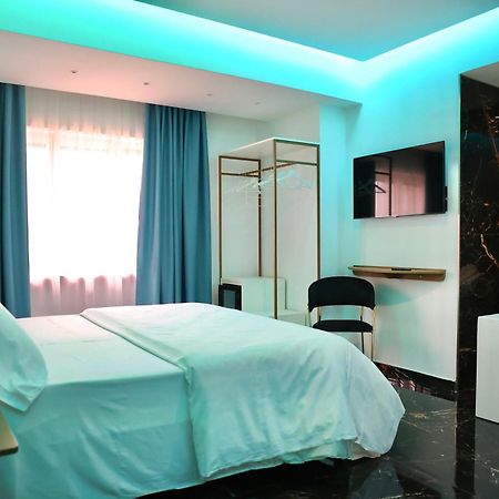 Hotel Max Aversa Zewnętrze zdjęcie