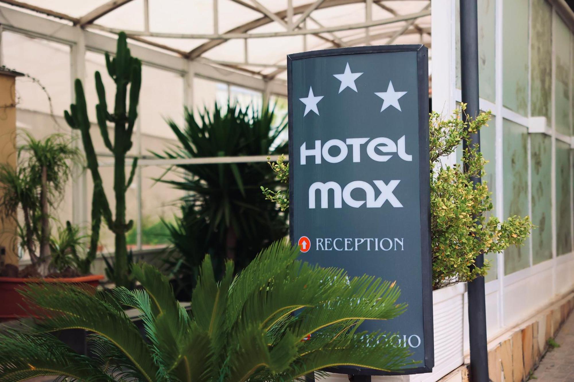 Hotel Max Aversa Zewnętrze zdjęcie