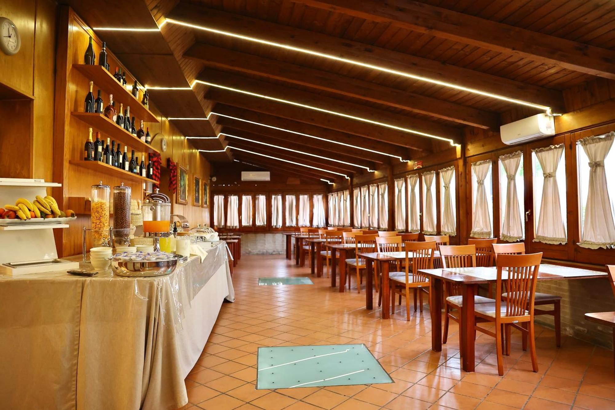 Hotel Max Aversa Zewnętrze zdjęcie