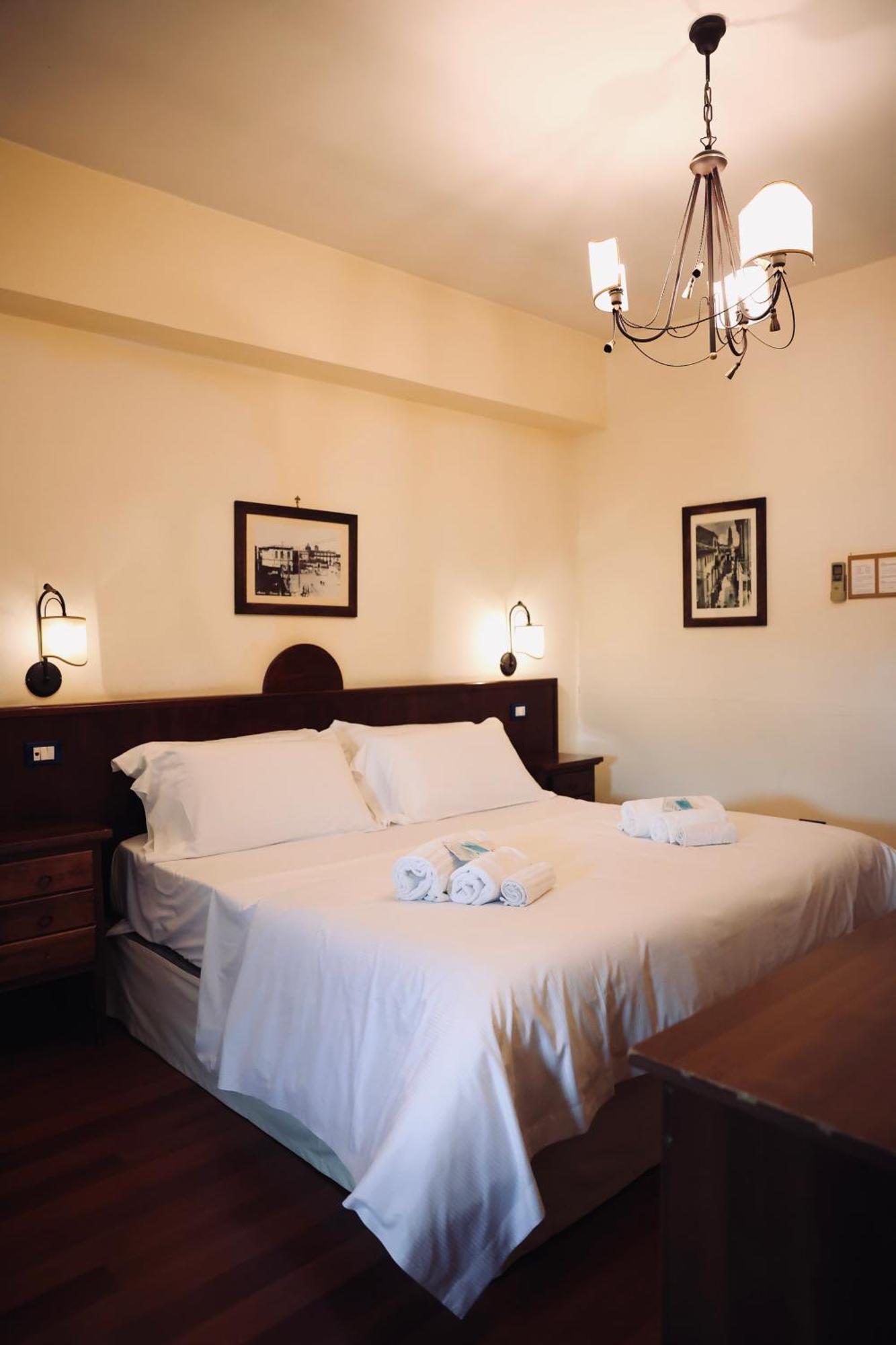 Hotel Max Aversa Zewnętrze zdjęcie
