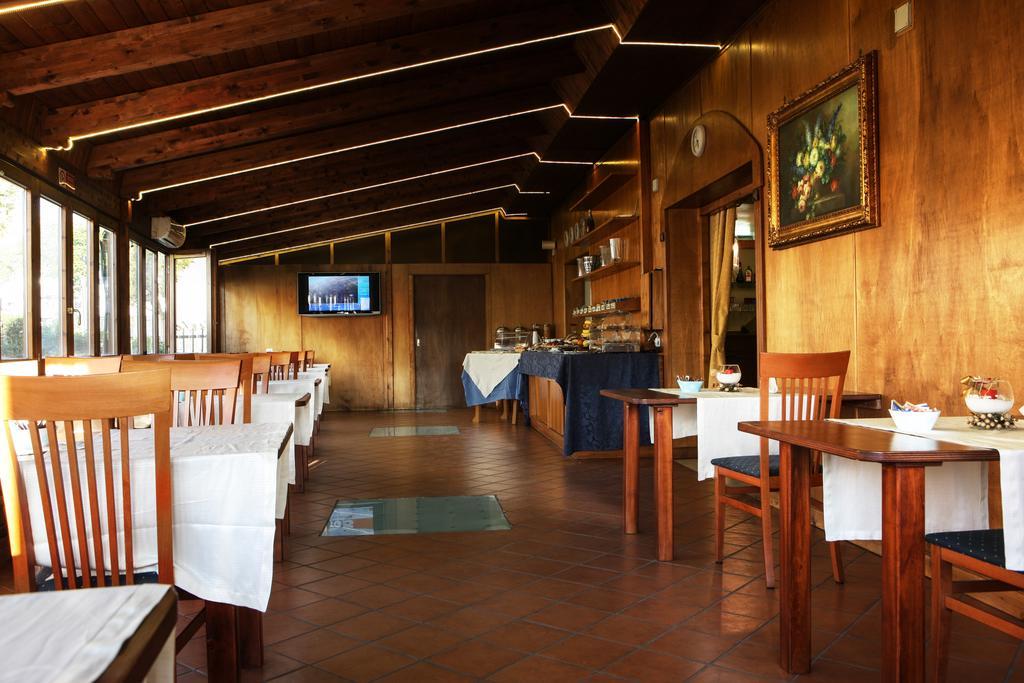 Hotel Max Aversa Zewnętrze zdjęcie