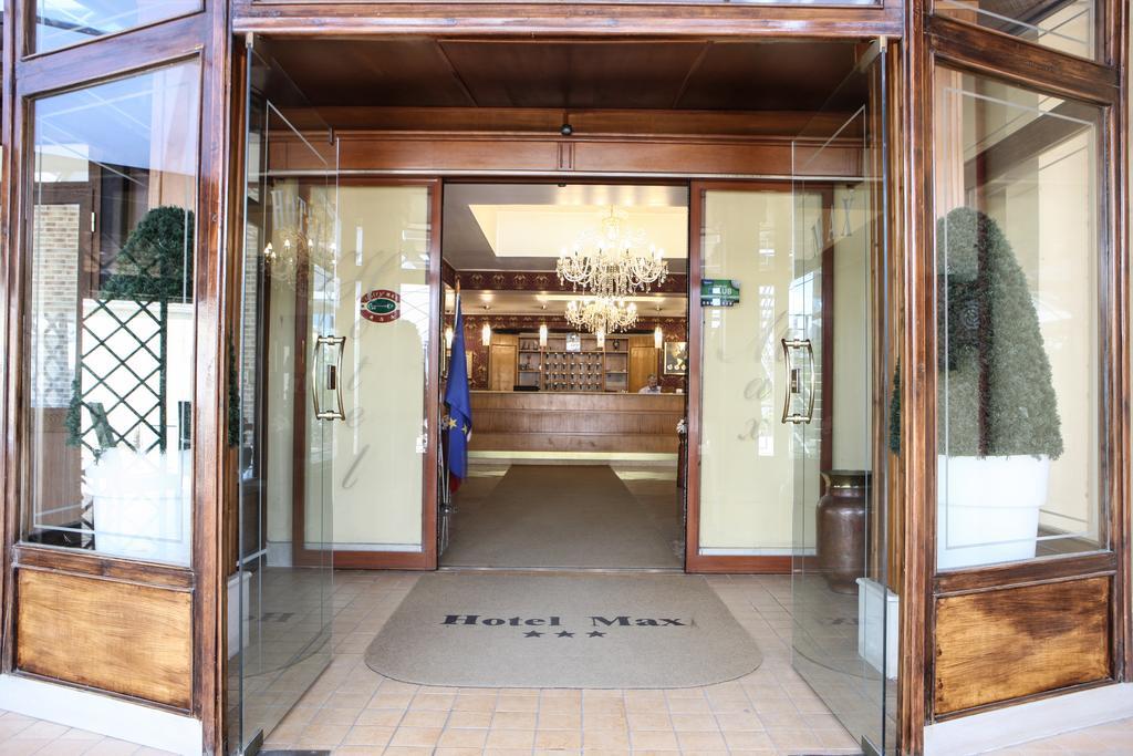 Hotel Max Aversa Zewnętrze zdjęcie