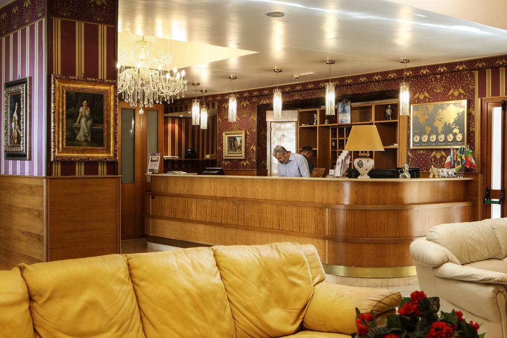 Hotel Max Aversa Zewnętrze zdjęcie